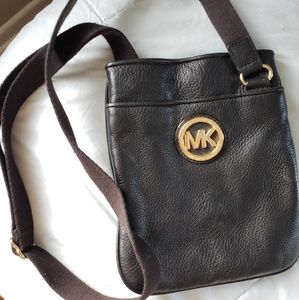 Black Leather Micheal Kors Crossbody Purse